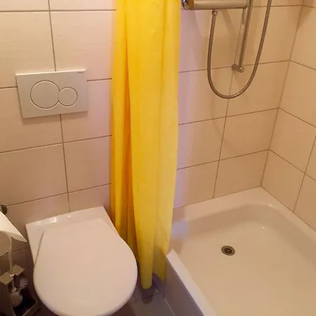 Schoenegg فندق 3*